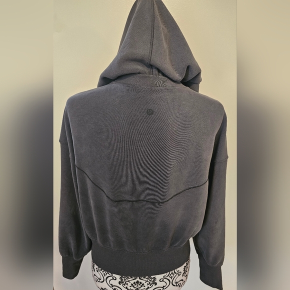Lululemon Cropped Hooded Zipup - Picture 4 of 5